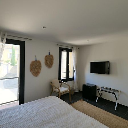 Chambres Du Vieux Bistrot Cabrières-dʼAvignon Eksteriør billede