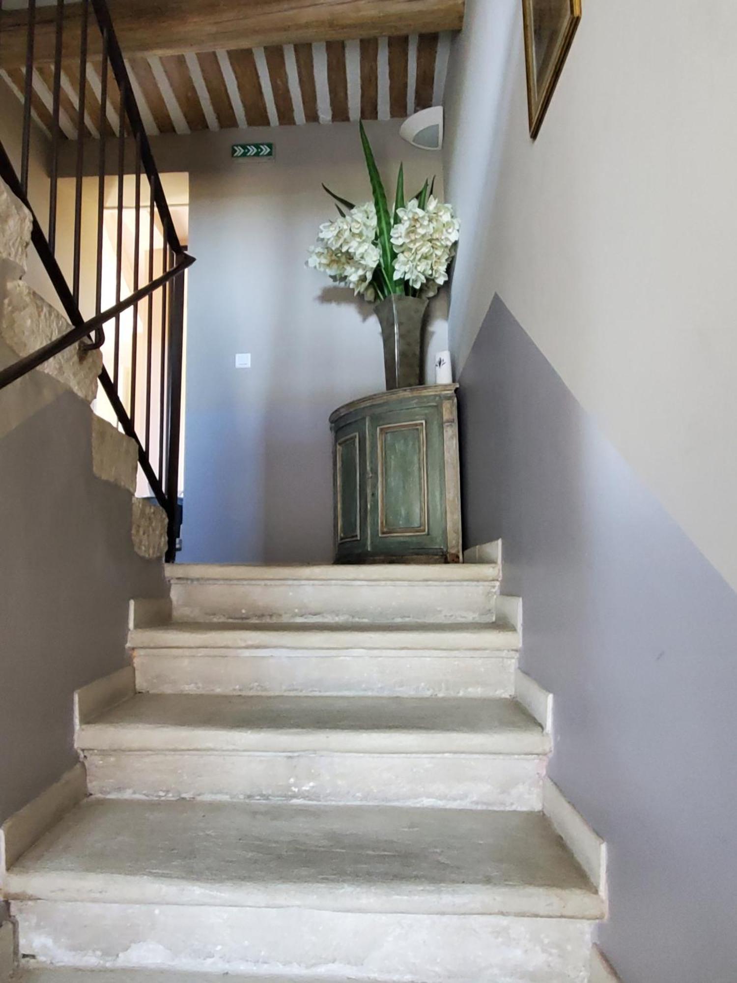 Chambres Du Vieux Bistrot Cabrières-dʼAvignon Eksteriør billede
