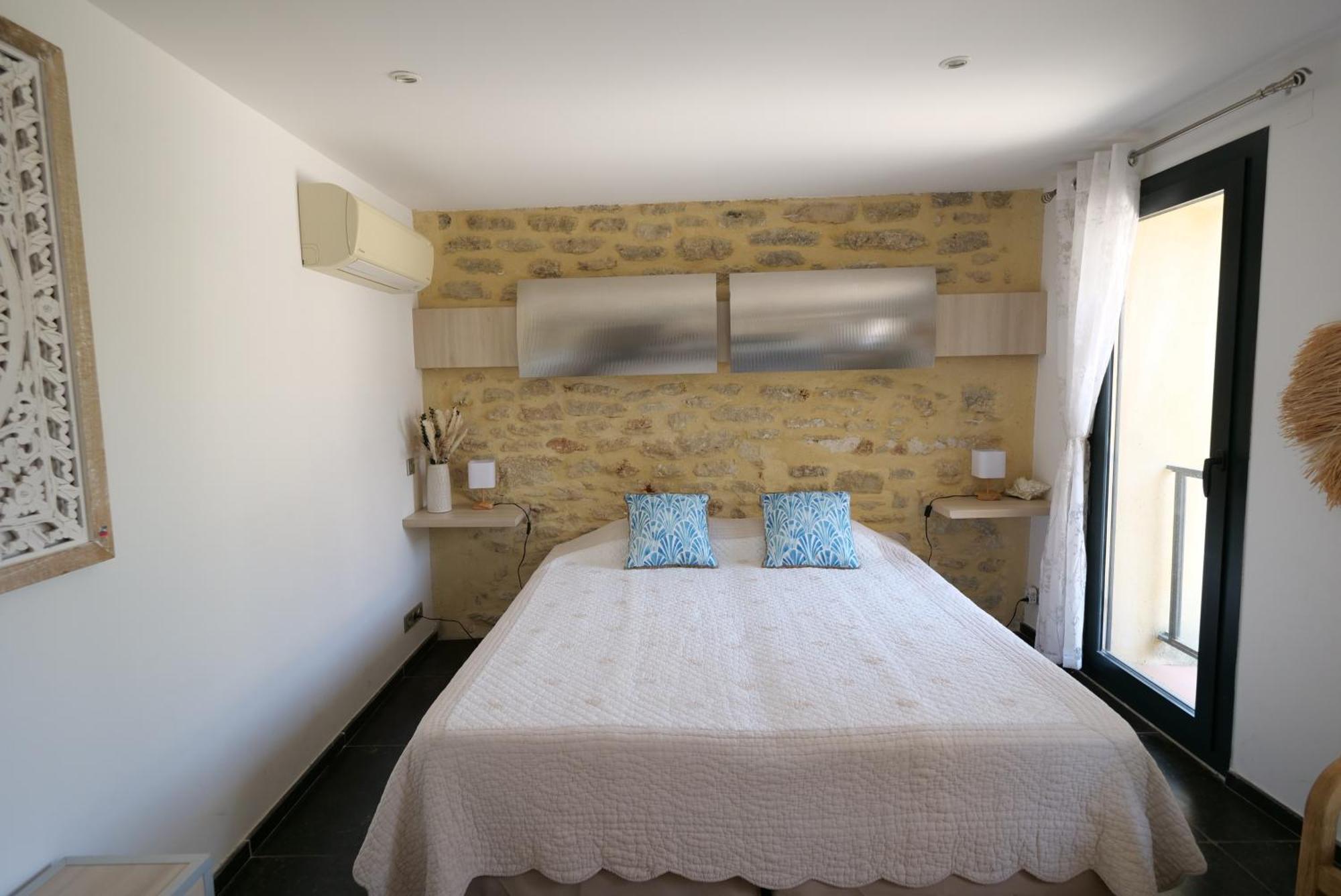 Chambres Du Vieux Bistrot Cabrières-dʼAvignon Eksteriør billede