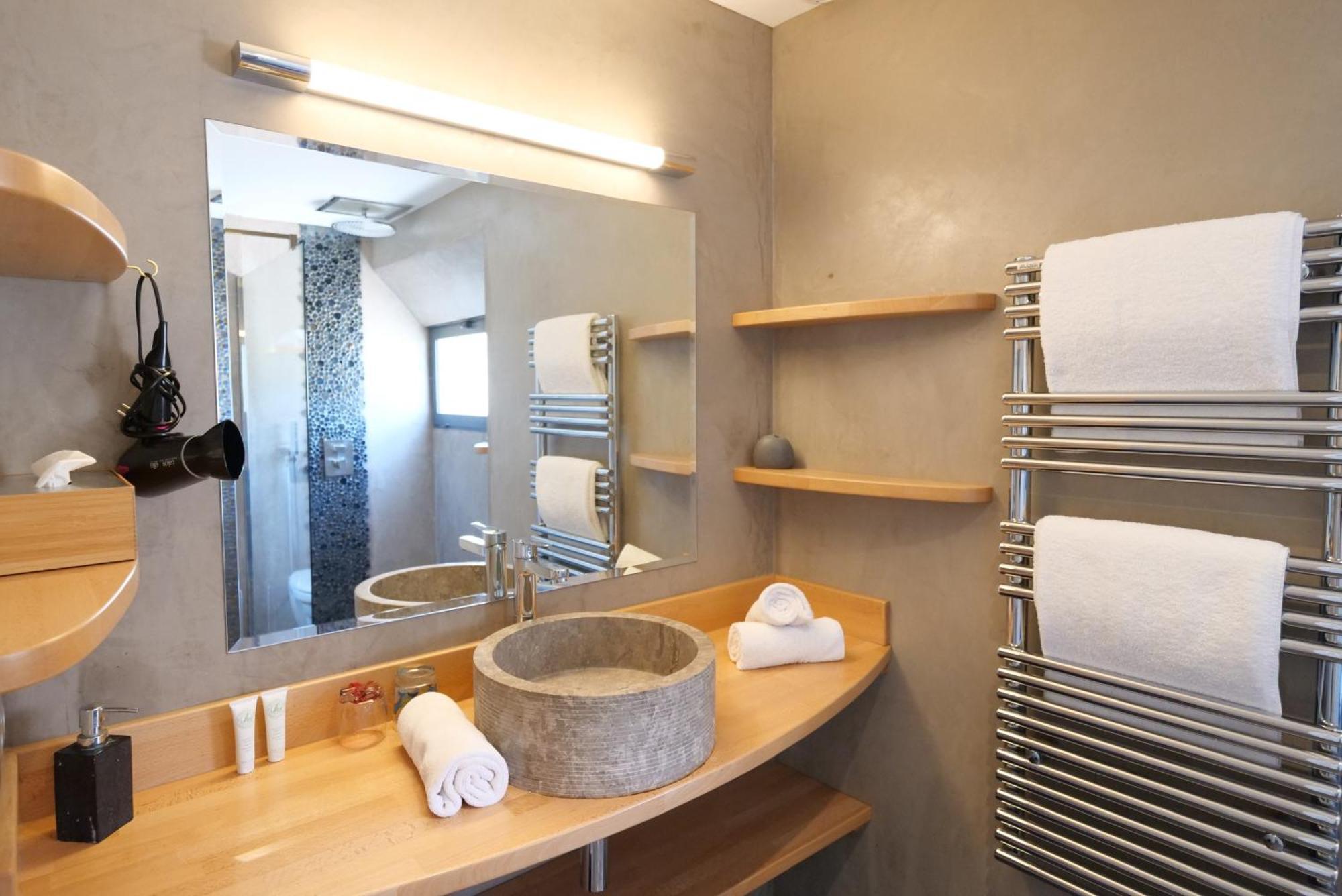 Chambres Du Vieux Bistrot Cabrières-dʼAvignon Eksteriør billede