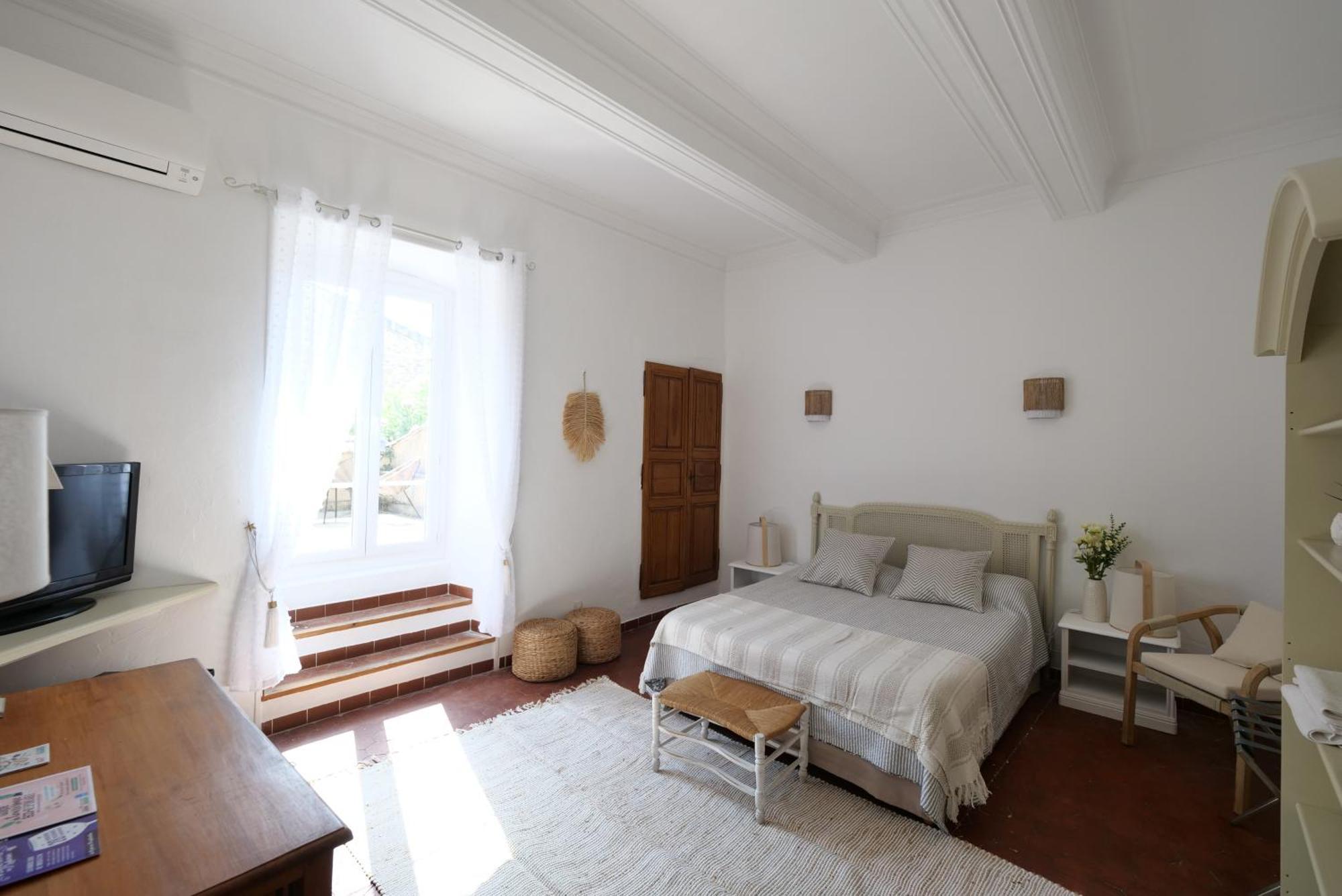Chambres Du Vieux Bistrot Cabrières-dʼAvignon Eksteriør billede