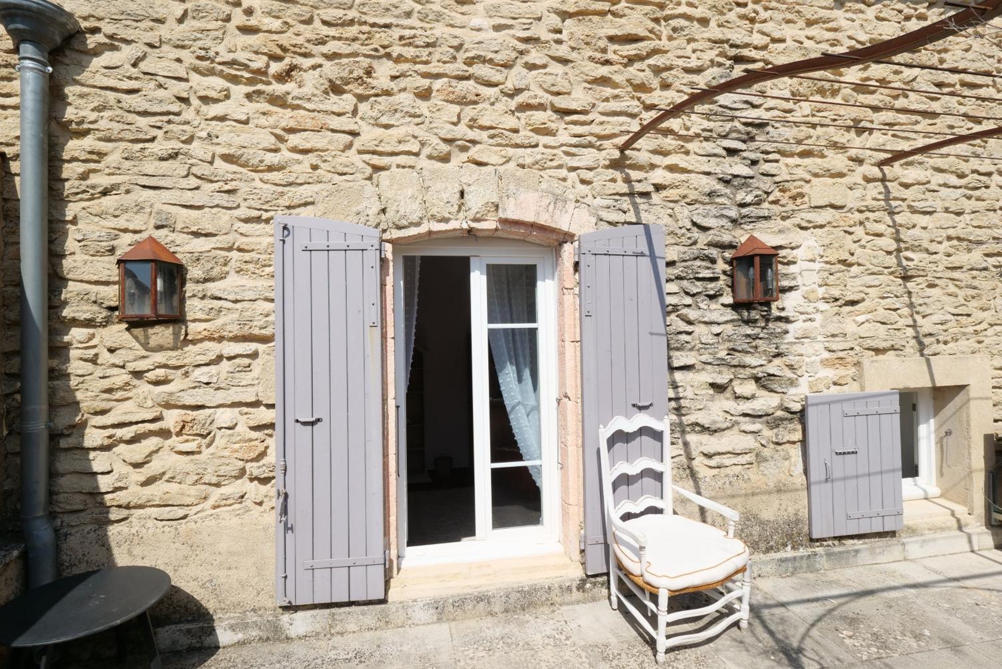 Chambres Du Vieux Bistrot Cabrières-dʼAvignon Eksteriør billede