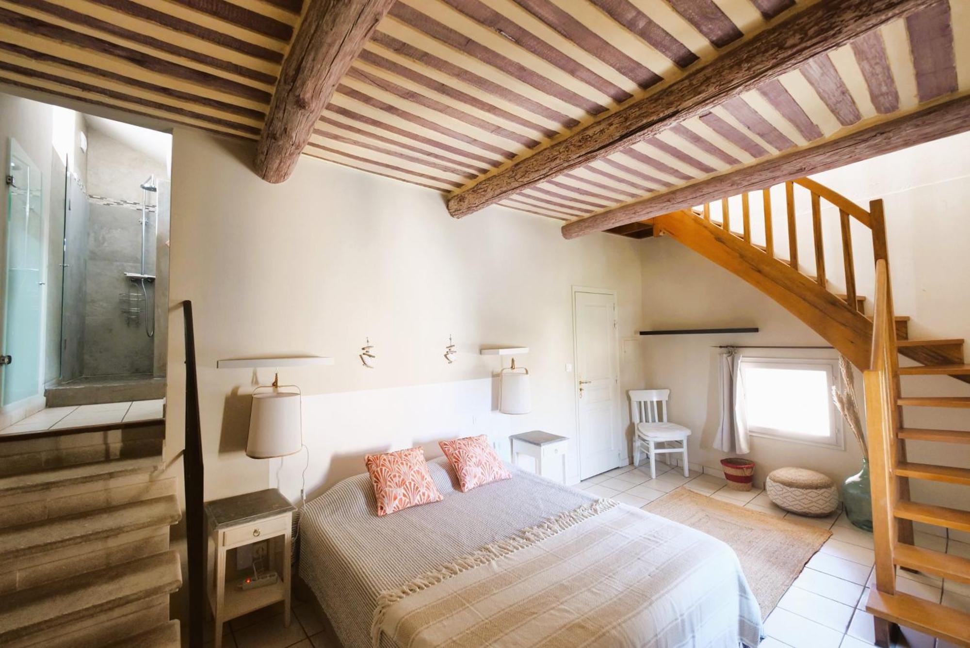 Chambres Du Vieux Bistrot Cabrières-dʼAvignon Eksteriør billede